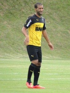 pierre-josue-atletico-mg-leosimonini